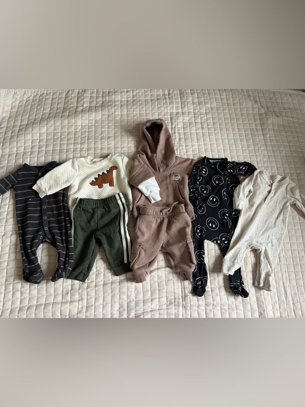 Cute 3-6m Baby Boy Bundle - Carters, Pip & Phee